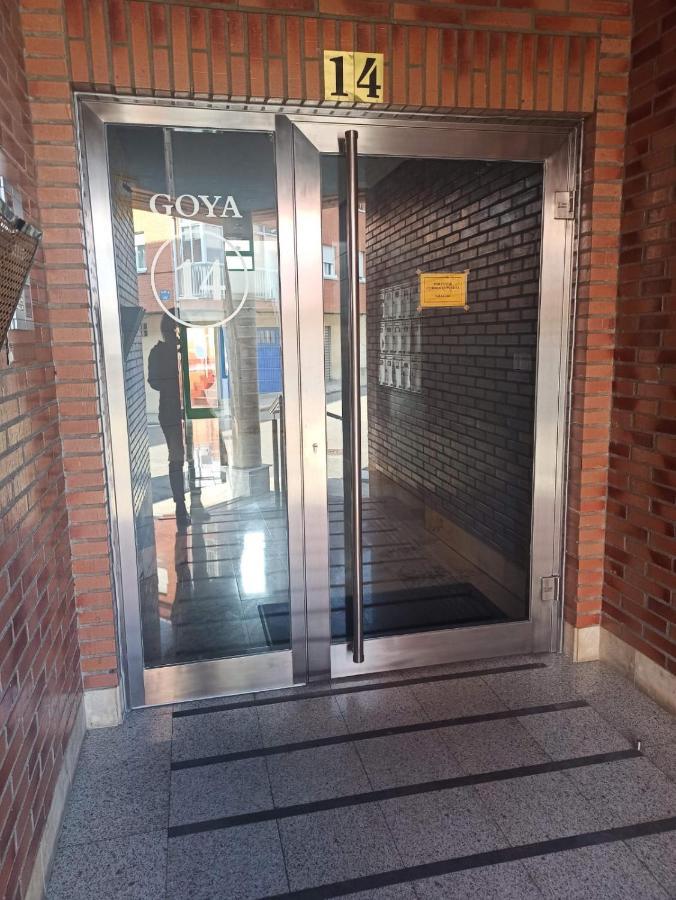 Apartamento www Goyahospitales es León Exterior foto